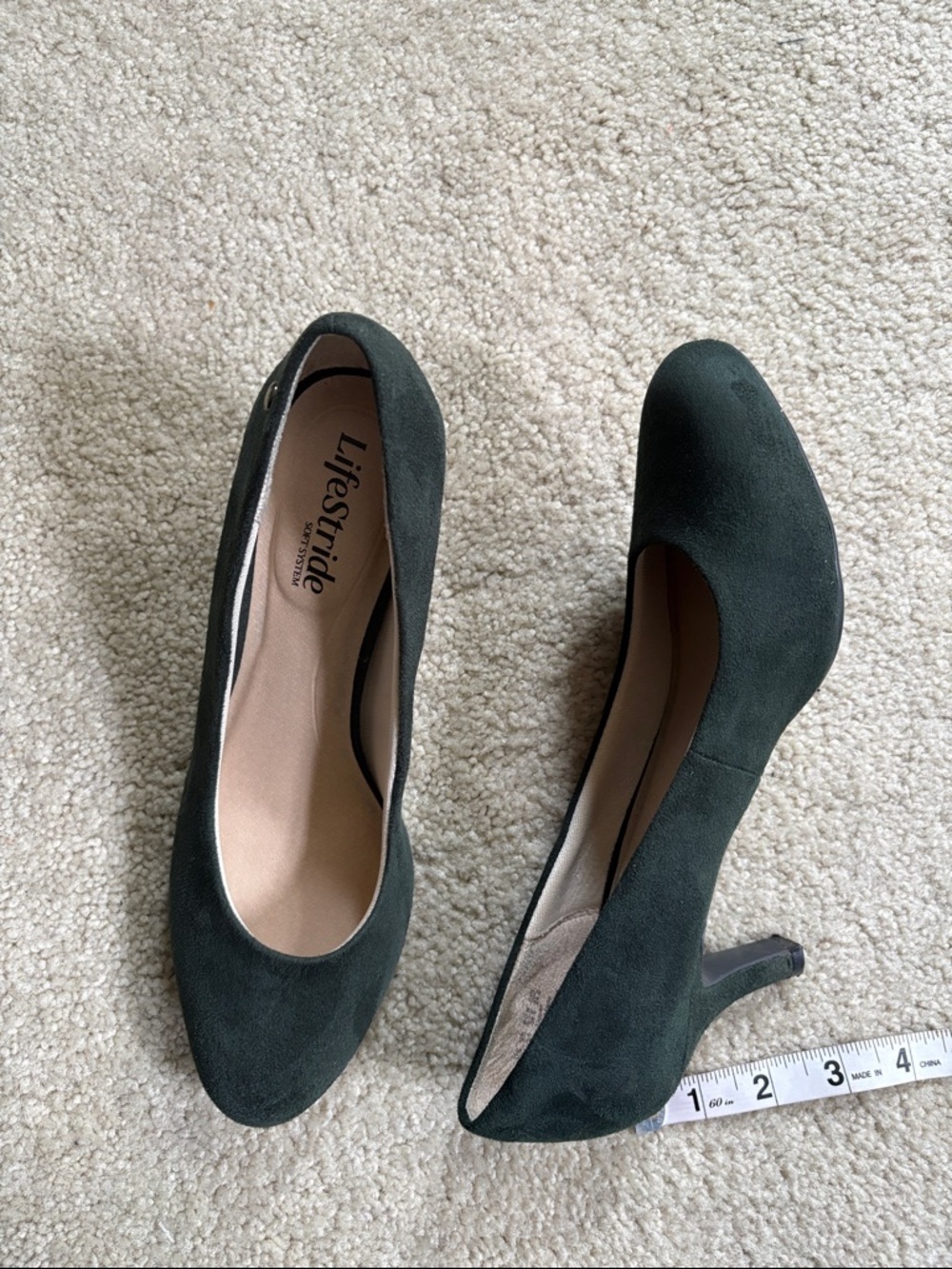 Life Stride Forest Green Faux Suede Mid Heel Pumps-Size 8M - Picture 8 of 12